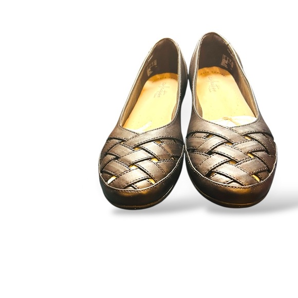 Clarks Gracelin Maze Black Leather Flats Women’s Size 9 Comfort Slip-On Loafers - Picture 2 of 13